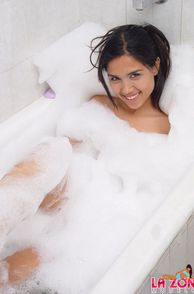 Latina Cutie In A Bubble Bath